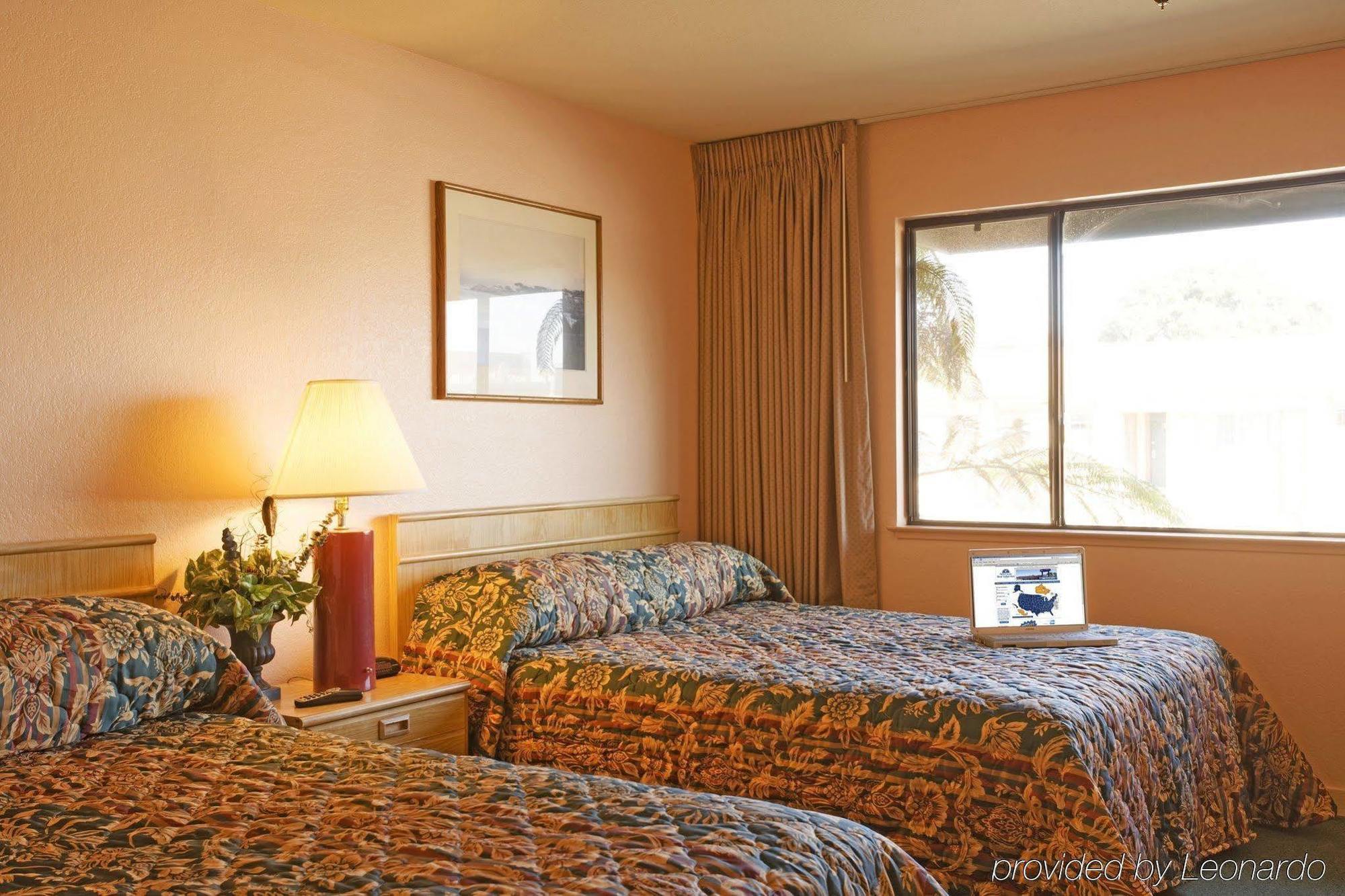 Red Roof Inn & Suites Monterey Camera foto